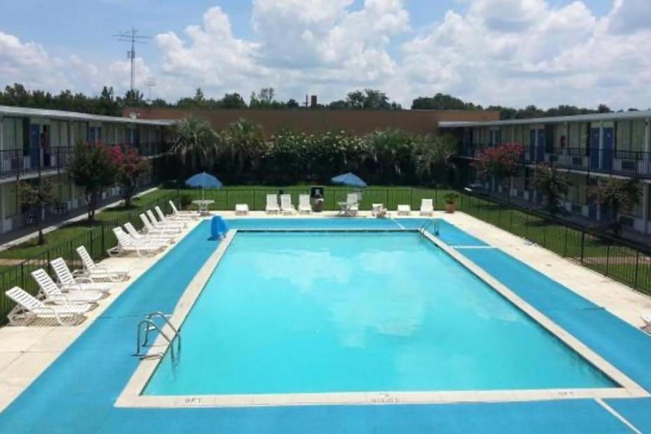 Landmark Hotel Leesville Kültér fotó