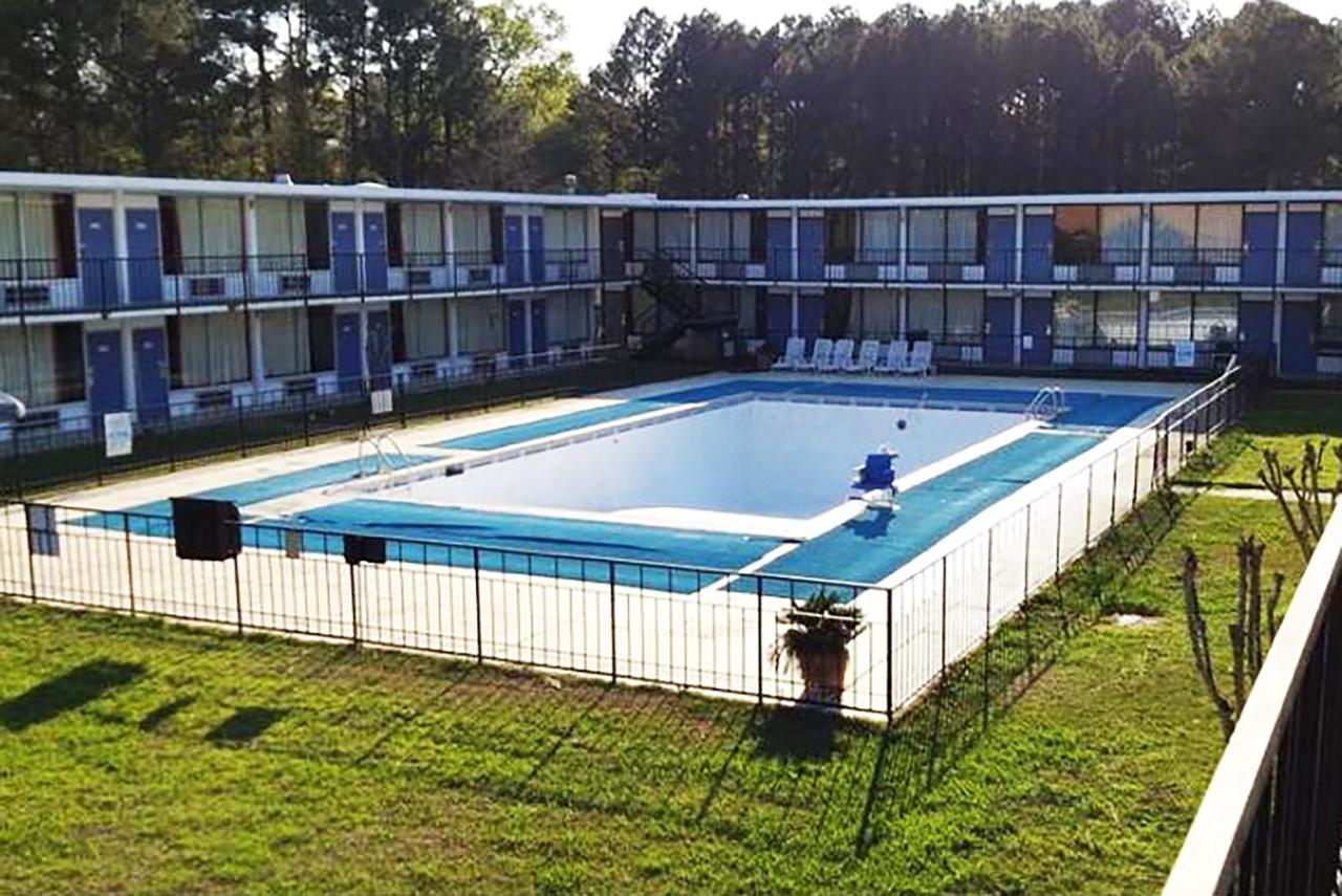 Landmark Hotel Leesville Kültér fotó